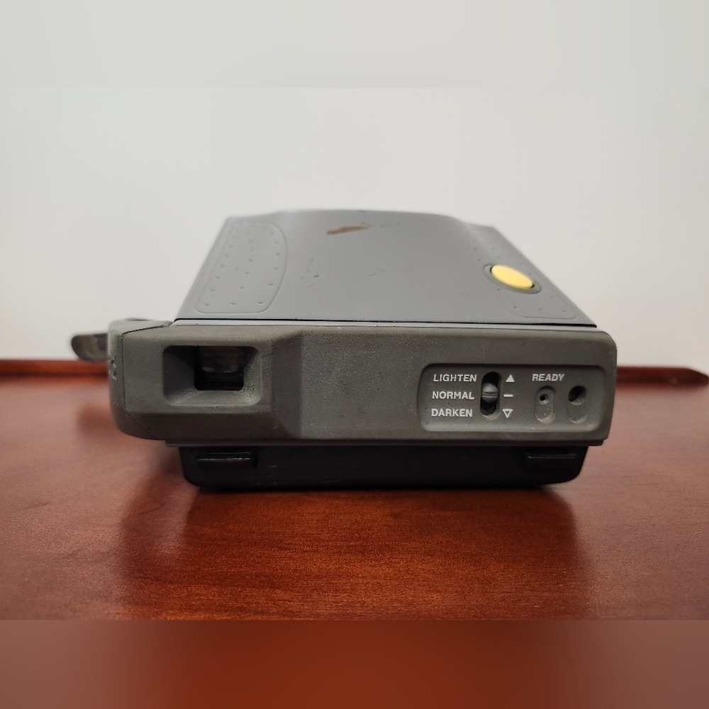 2 Polaroid Spectra Cameras - Picture 14 of 16